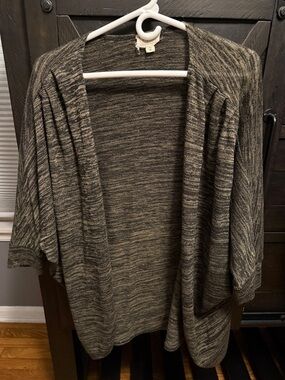 La Hearts Black & Gray Marled Open-Front Cardigan